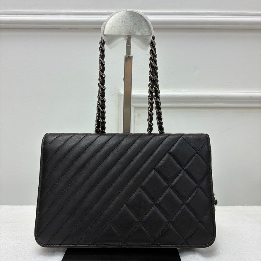 Chanel boy woc 黑色銀扣-2