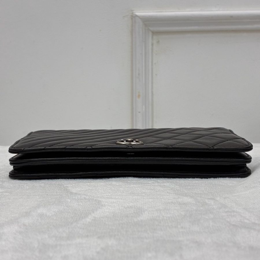 Chanel boy woc 黑色銀扣-5