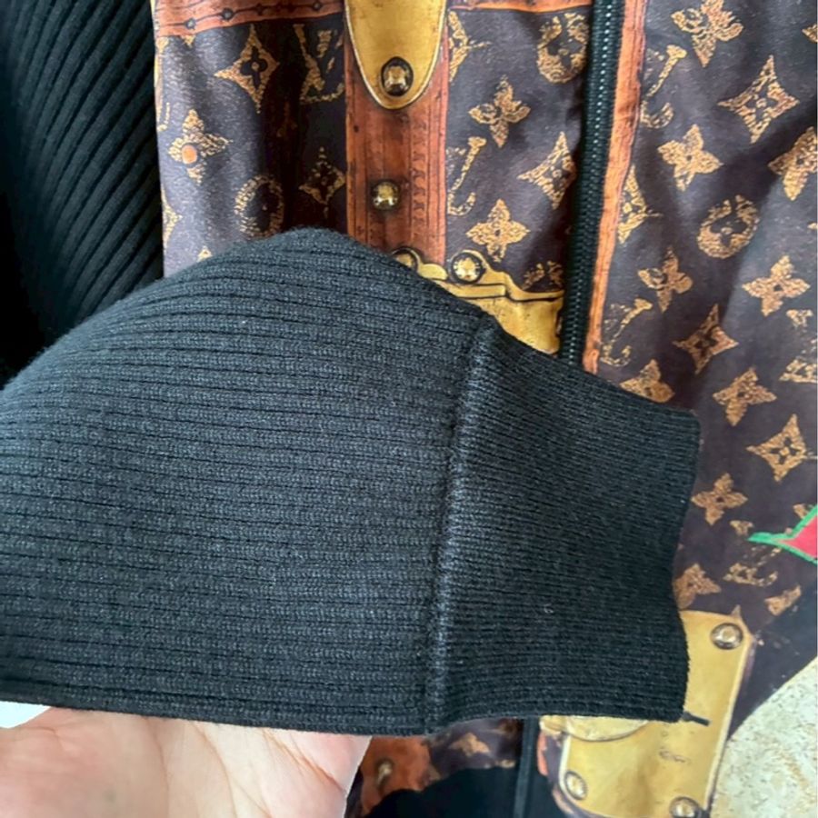 LV 絲質lv行李箱塗鴉拼黑飛行外套🧥xs-5