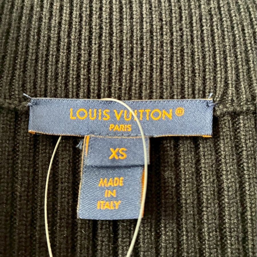 LV 絲質lv行李箱塗鴉拼黑飛行外套🧥xs-16
