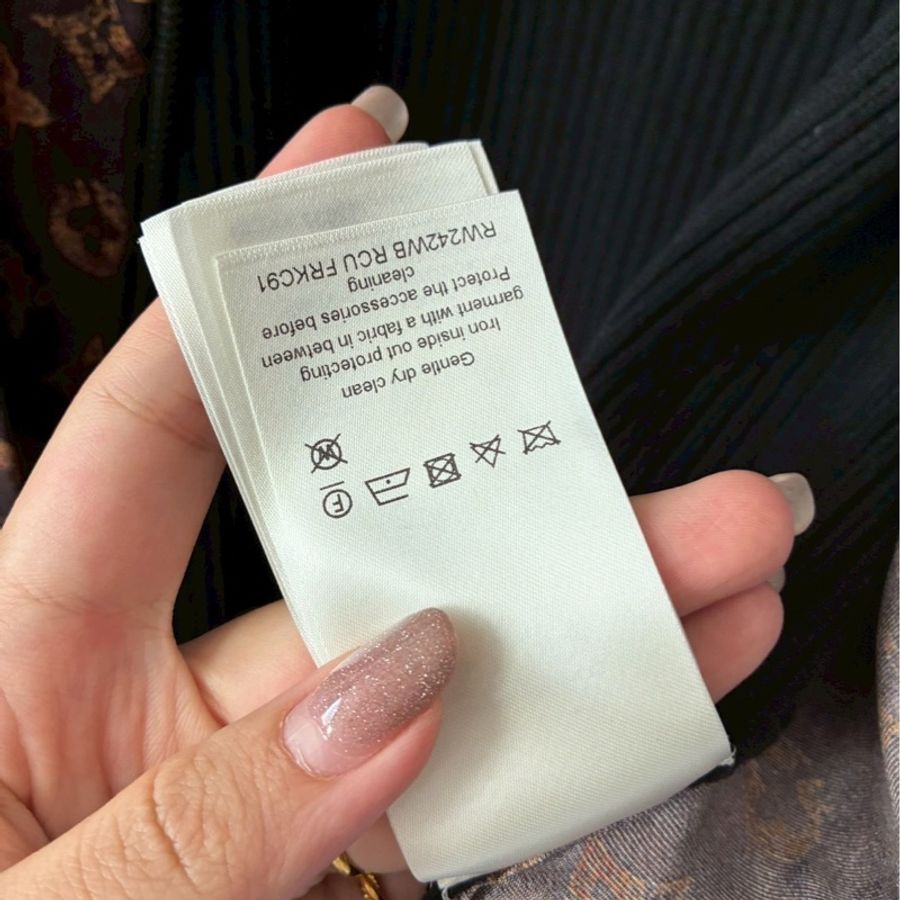 LV 絲質lv行李箱塗鴉拼黑飛行外套🧥xs-17