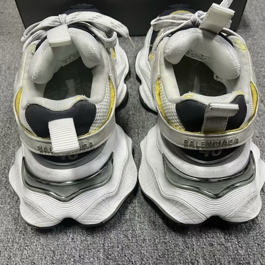 Balenciaga巴黎世家老爹鞋Cagro男款 厚底鞋白灰色40碼-2