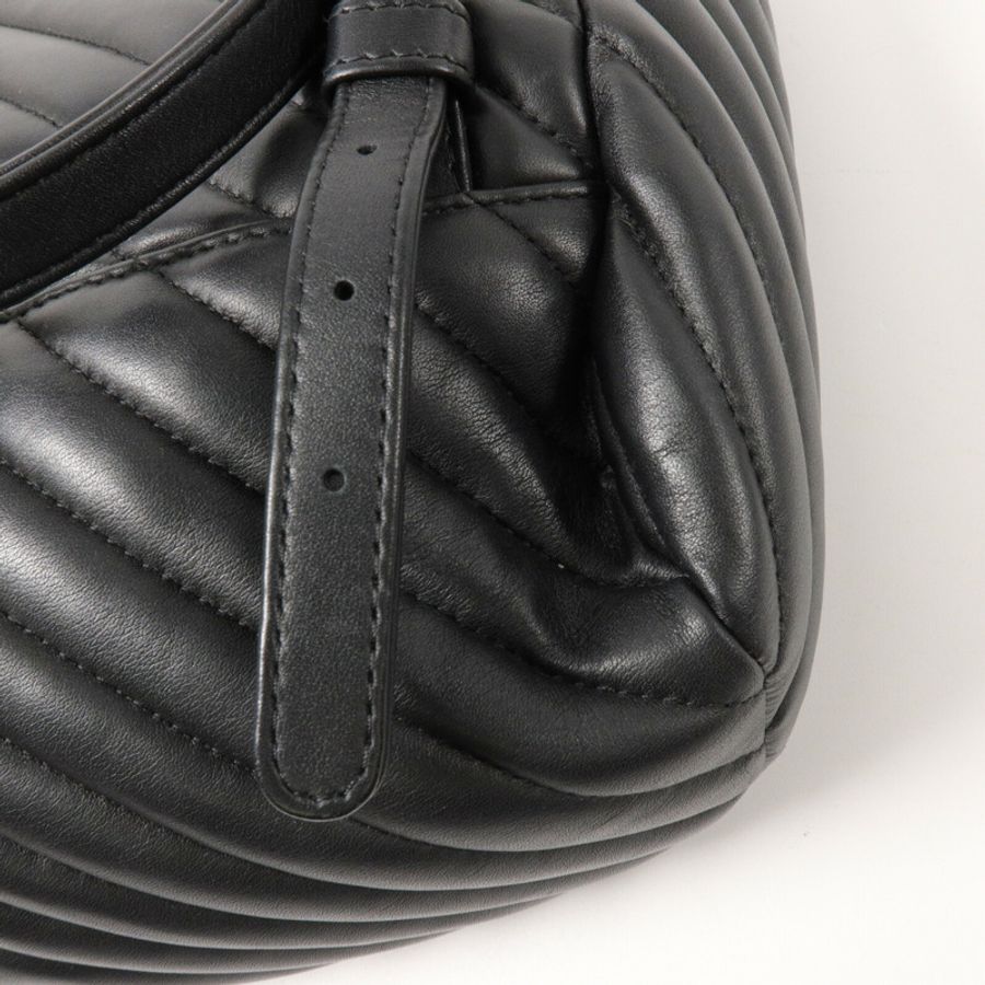 CHANEL 牛皮皮革Urban Spirit Backpack鏈帶背包-11