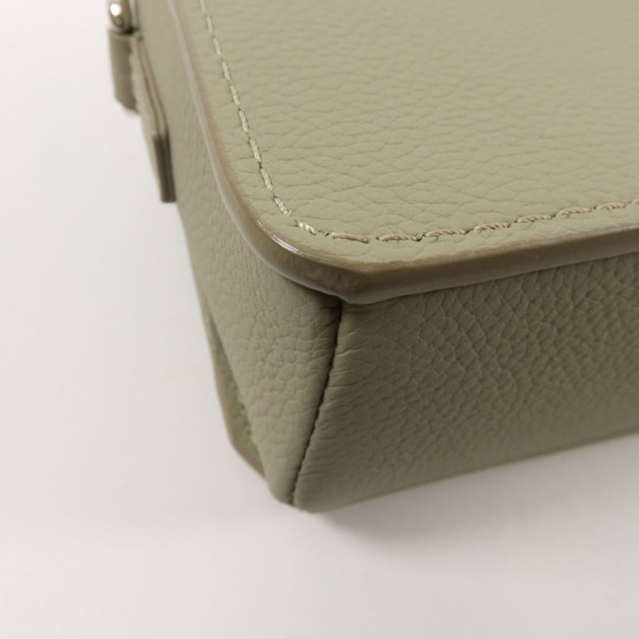 LOUIS VUITTON 牛皮皮革Flap Wearable Wallet肩背袋-13