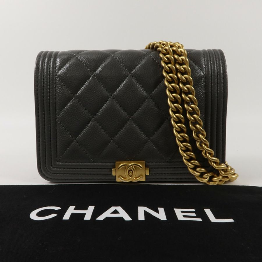 CHANEL 牛皮皮革Boy WOC鏈帶肩背袋-10