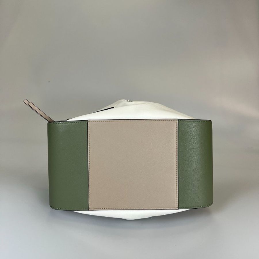 LOEWE 綠拚白HAMMOCK吊床包小號-4