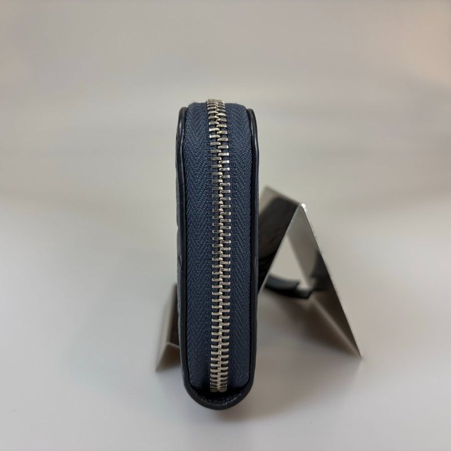 LV M80958/晶片款 珠光藍壓紋壓紋ㄇ拉長夾-3