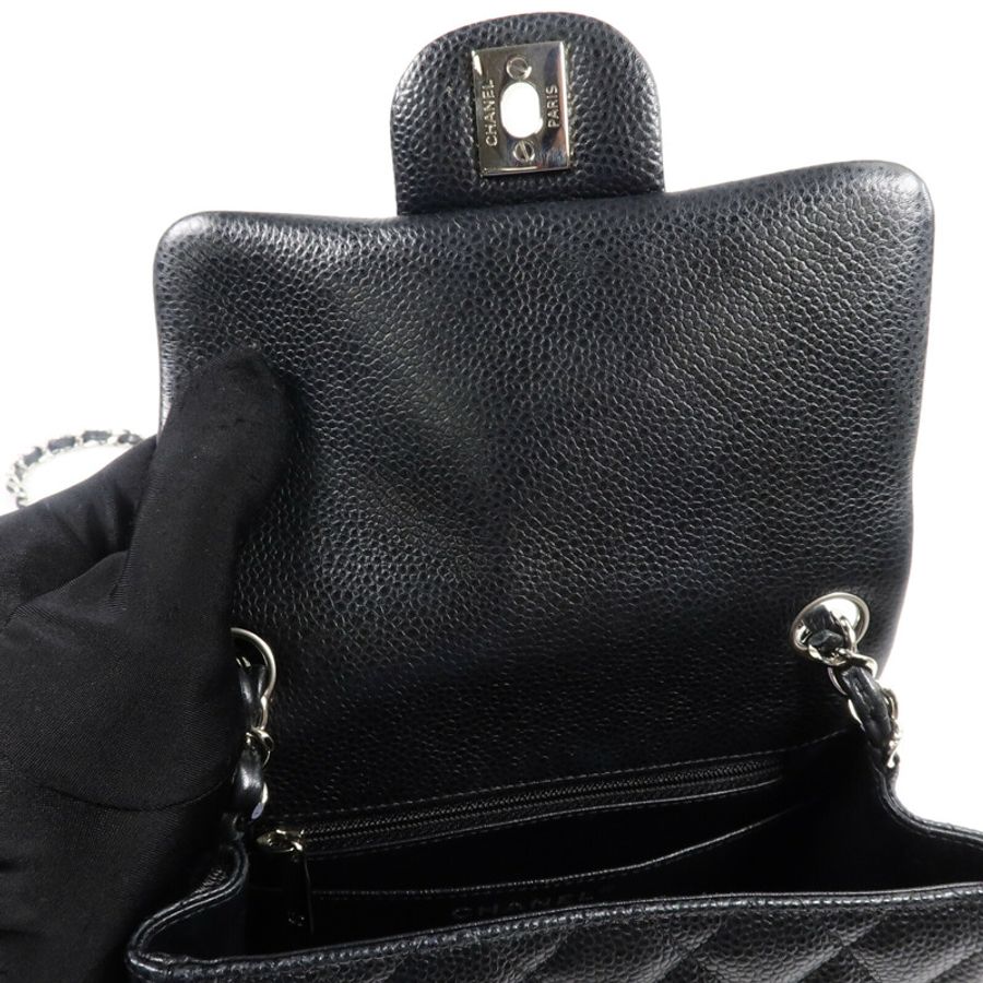CHANEL 牛皮皮革Mini Classic 17鏈帶肩背袋-14