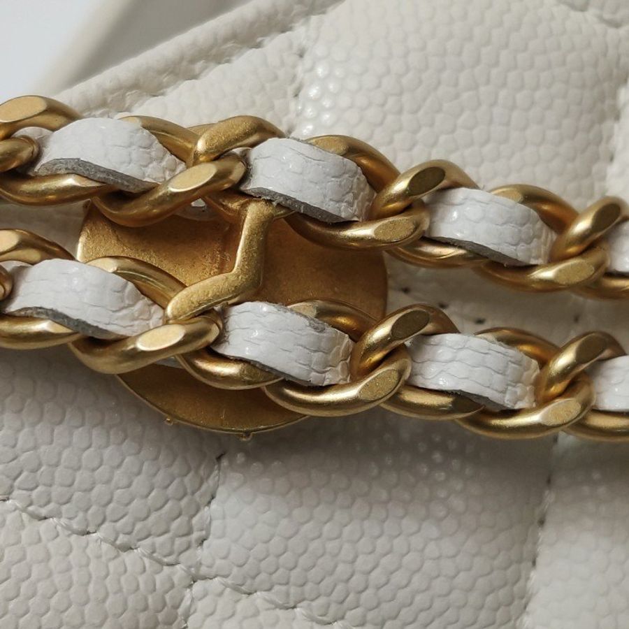 Chanel 牛皮純色菱格絎縫雙C logo金幣單肩包-10