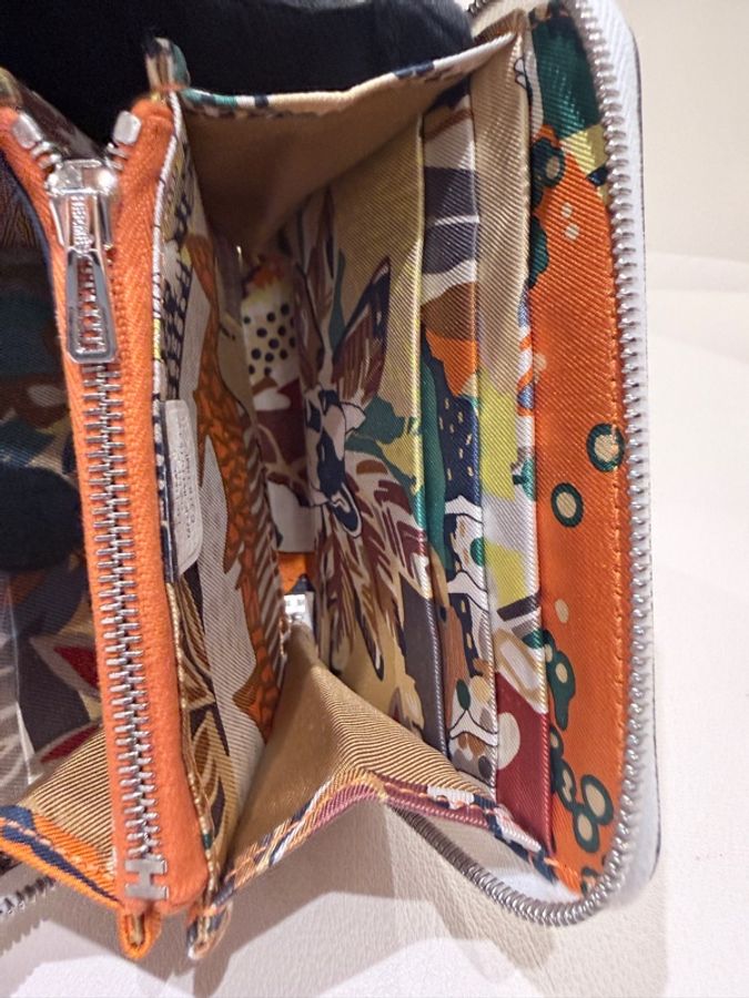 Hermes✨silk in 絲巾短夾拉鍊錢包 B刻-27