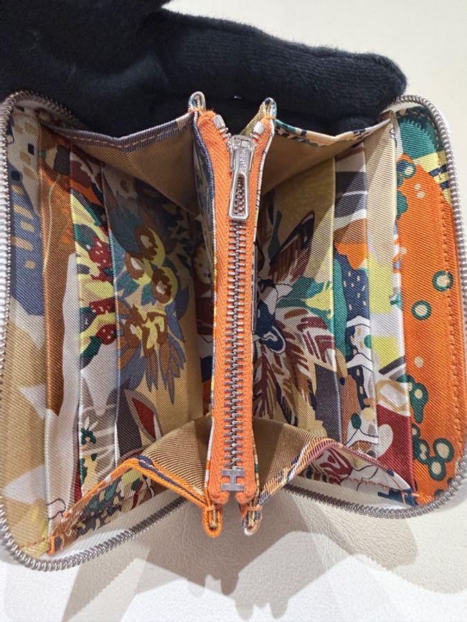 Hermes✨silk in 絲巾短夾拉鍊錢包 B刻-29