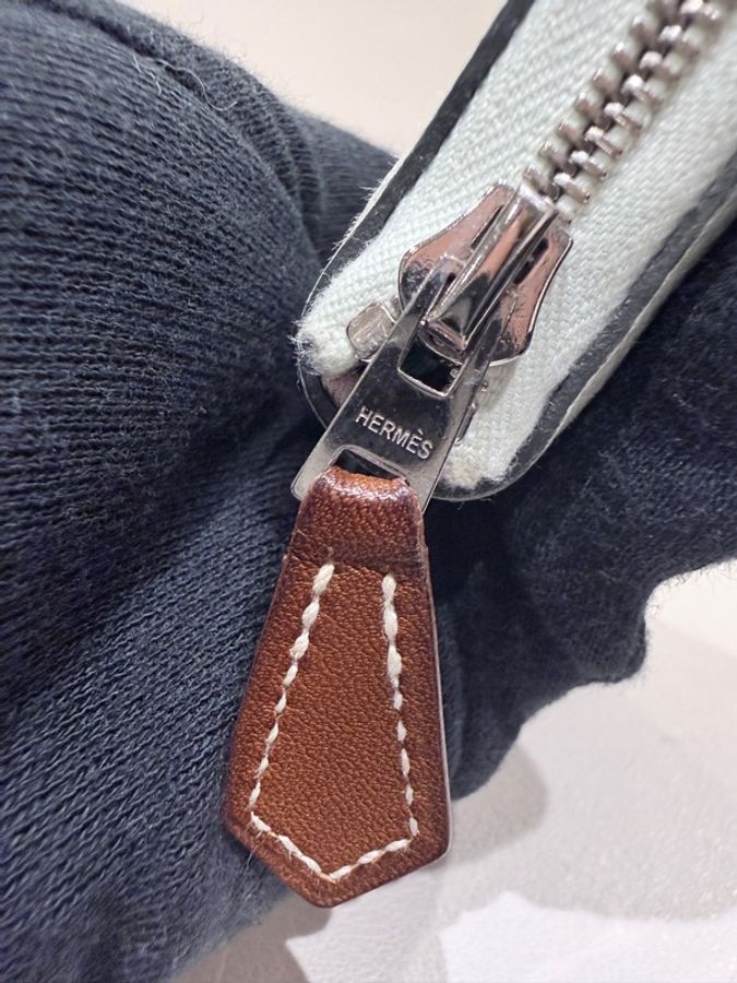 Hermes✨silk in 絲巾短夾拉鍊錢包 B刻-24