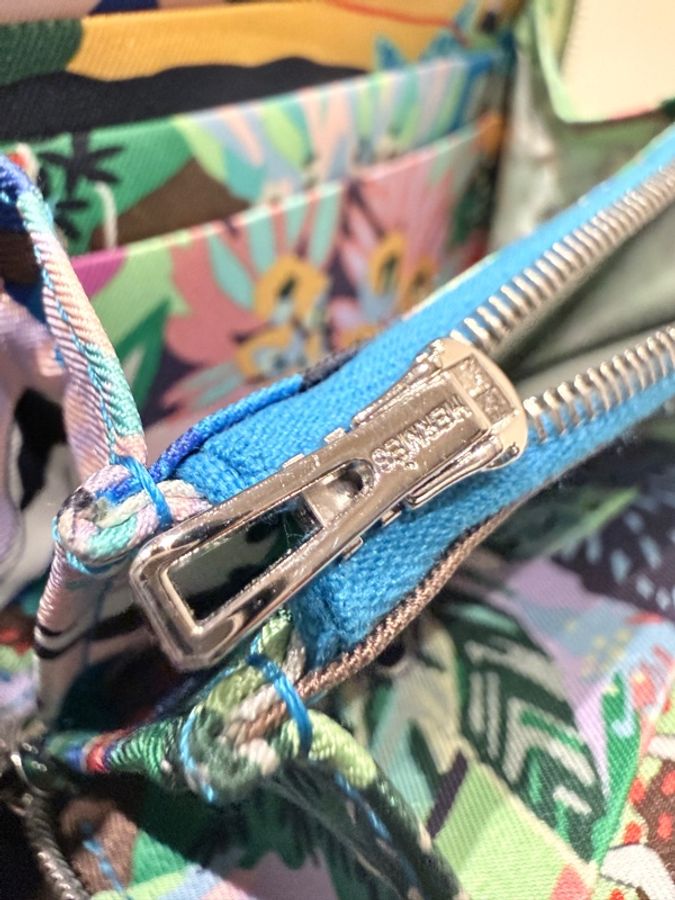 Hermes✨silk in 絲巾短夾拉鍊錢包 B刻-36