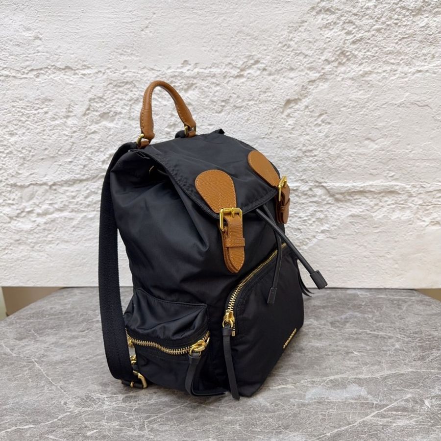 Burberry/巴寶莉rucksack中號黑色尼龍布雙肩包 經典帆布-1
