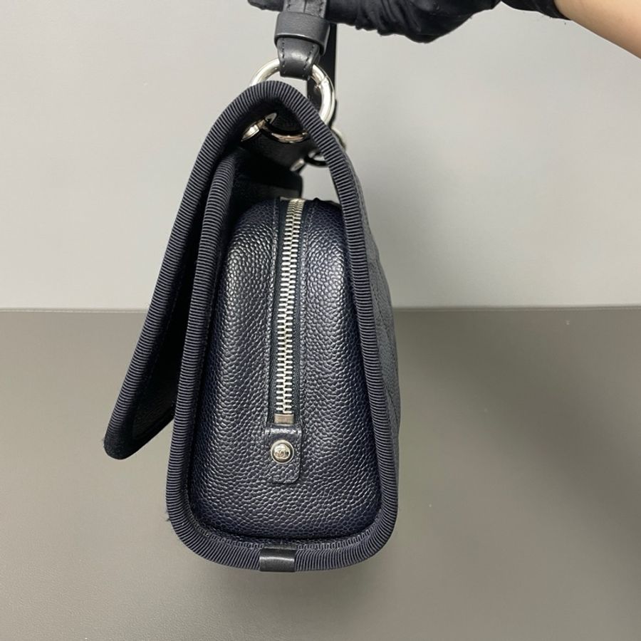 Chanel/香奈兒 25開 深藍色銀扣荔枝紋手提單肩斜挎包-2