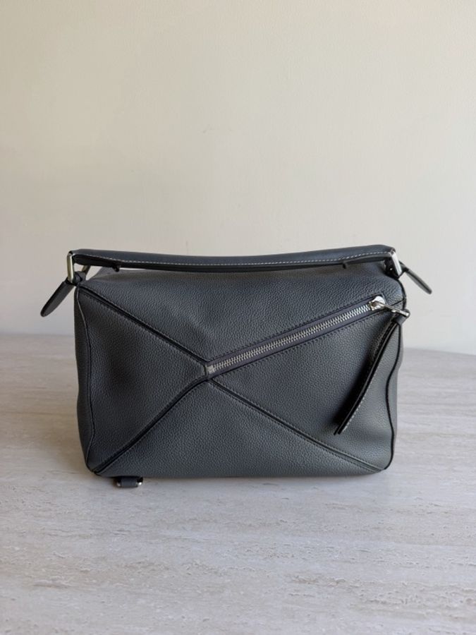 LOEWE羅意威puzzle灰色中號幾何包 底長29cm-1