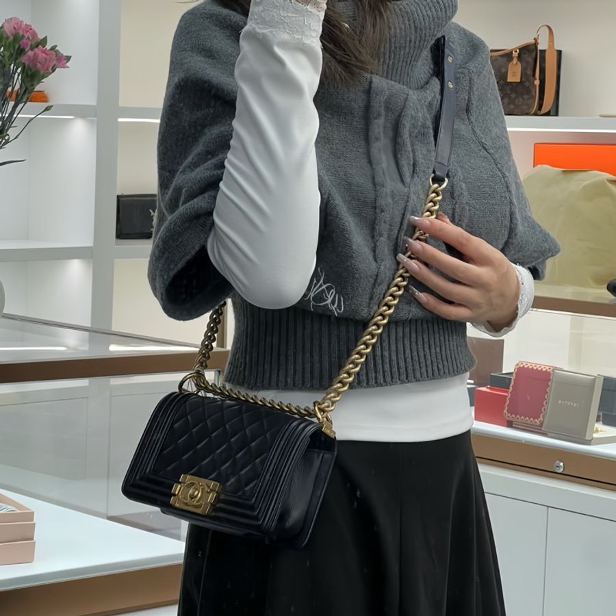 也太美了吧🖤🖤Chanel Le Boy 20黑金荔枝紋在這裡✨-4