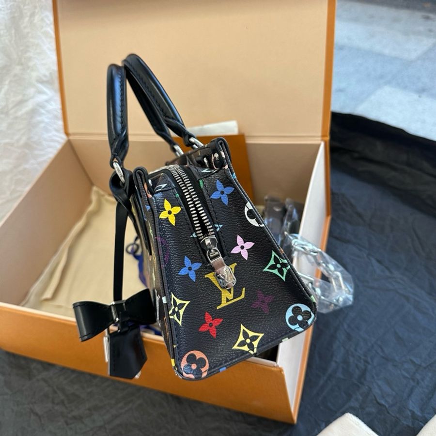 路易威登/Louis Vuitton LV x TM ONTHEGO EAST WEST CHAIN 黑三彩橫版托特包手提包斜挎包-4