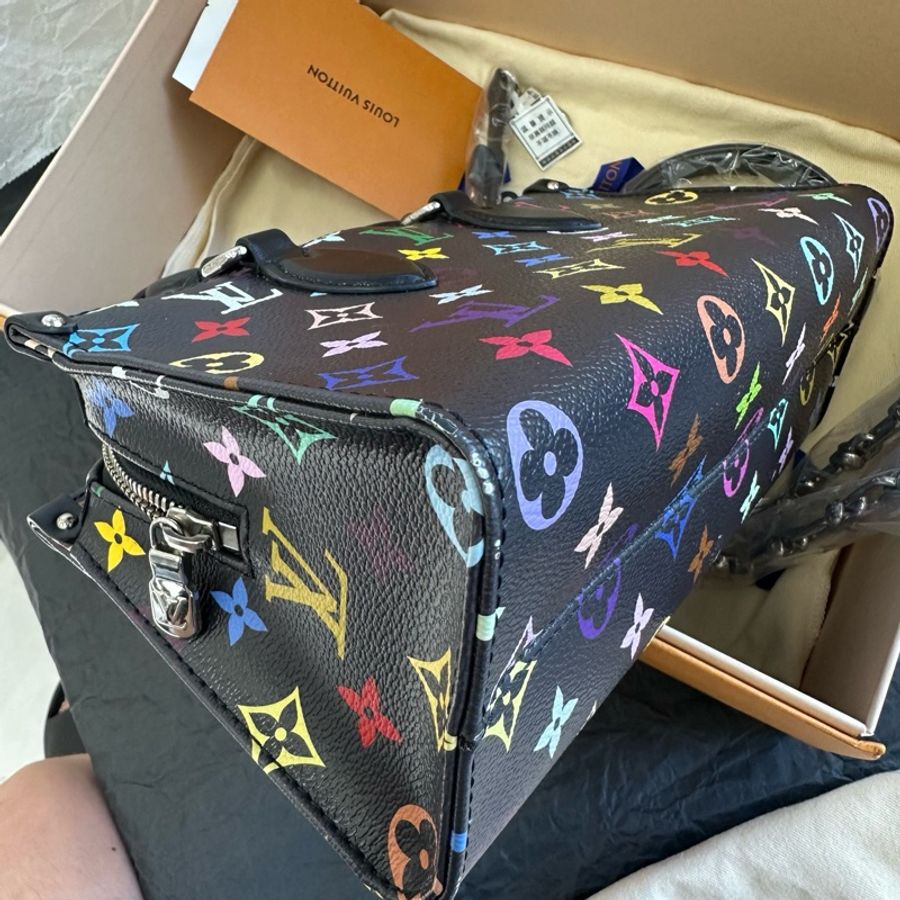路易威登/Louis Vuitton LV x TM ONTHEGO EAST WEST CHAIN 黑三彩橫版托特包手提包斜挎包-7