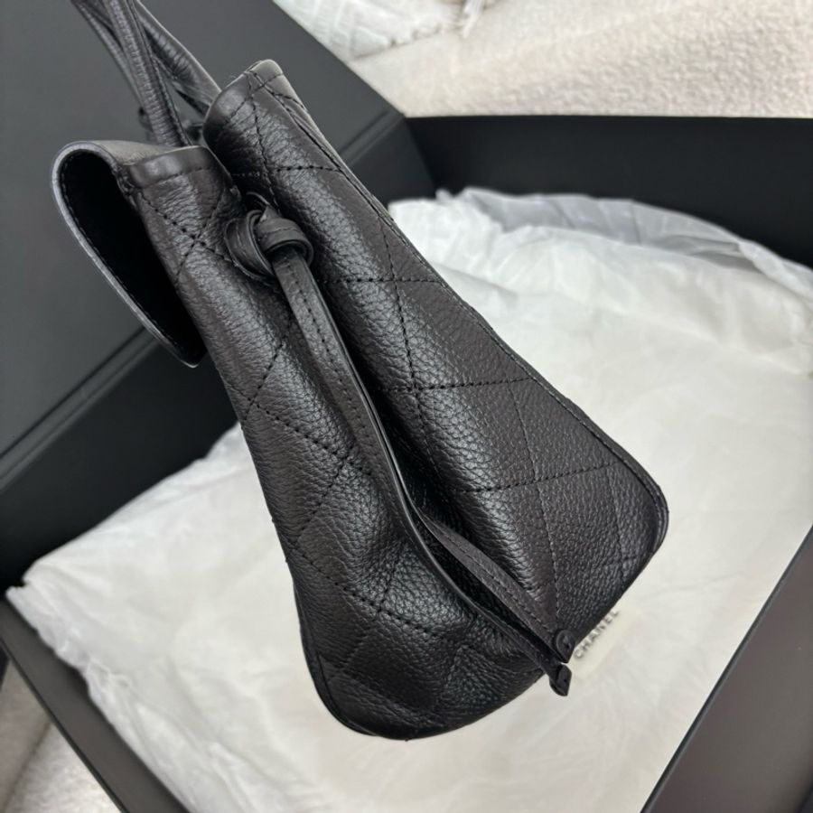 香奈兒/Chanel 26S新款法棍包中號黑金手提包單肩包芯片款-4