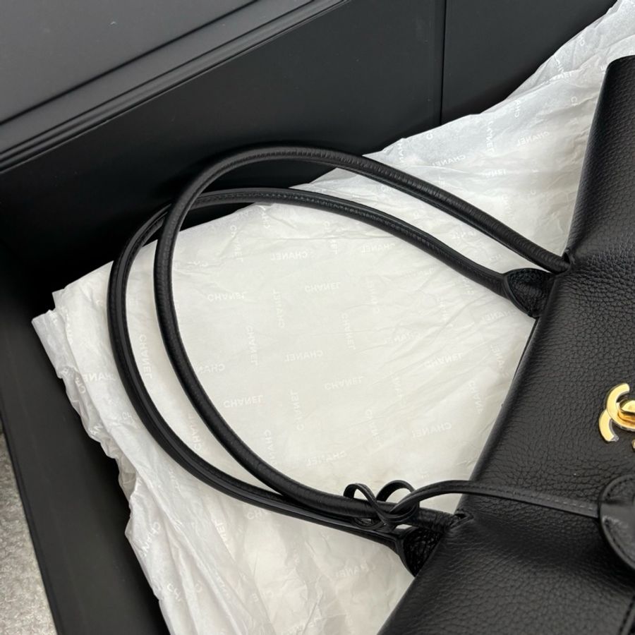 香奈兒/Chanel 26S新款法棍包中號黑金手提包單肩包芯片款-8