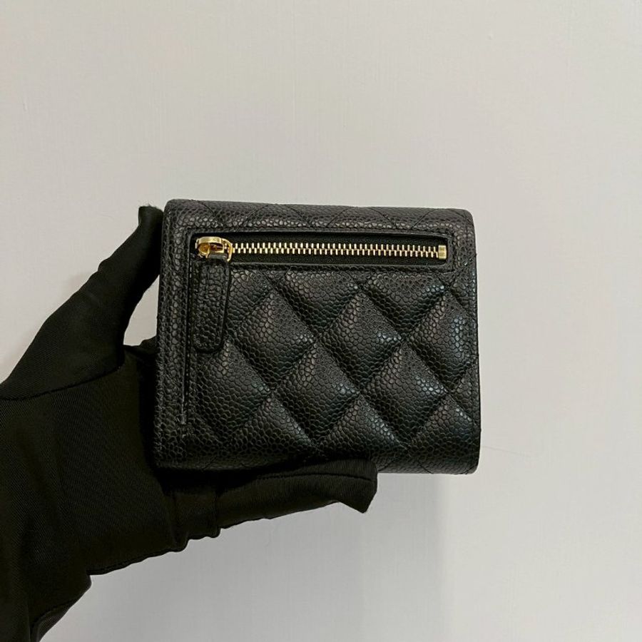 Chanel 三摺短夾 黑金荔枝牛-1