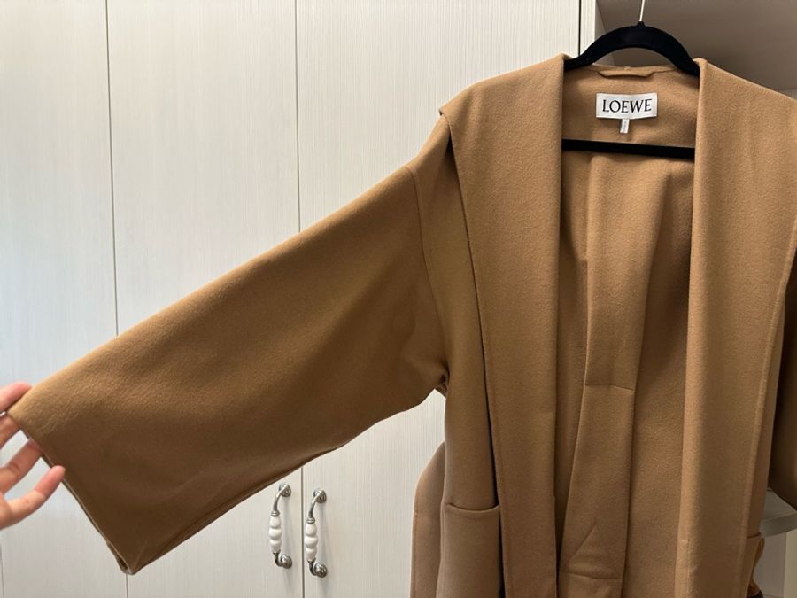 LOEWE 經典焦糖色連帽羊毛混紡大衣 EU38|全新吊牌未拆-15