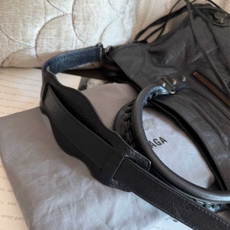 巴黎世家 BALENCIAGA 機車包 classic City Bag 黑色皮革 肩背包 側背包 托特包 男女合用-17