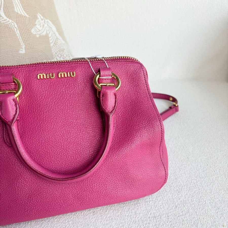MiuMiu全皮手提斜背包
玫紅色金扣 牛皮-6