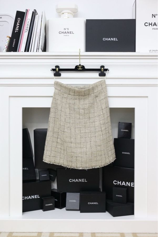 Chanel 10年田园音乐会系列秀款花盆领两口袋外套半裙套装-4
