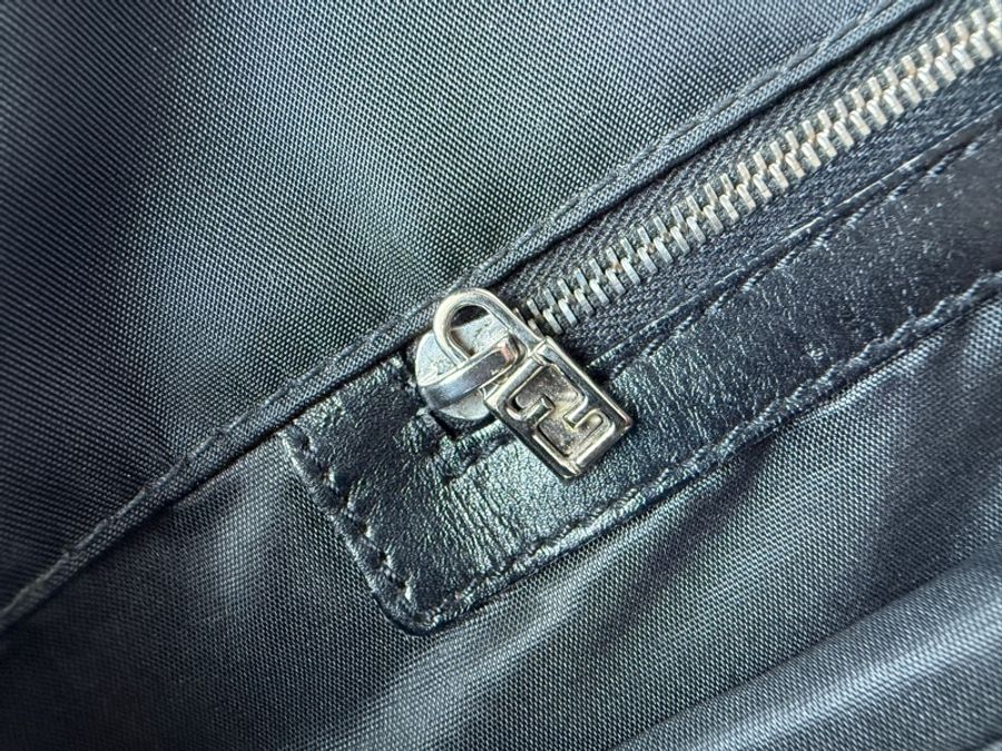 FENDI/Fendi/Vintage/肩背包/大包/A4/全黑/多夾層-26