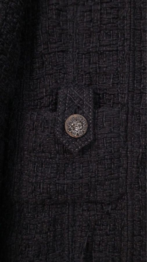 Chanel 16年首尔系列秀款黑色粗花呢两口袋上衣外套FR36 25/8-54