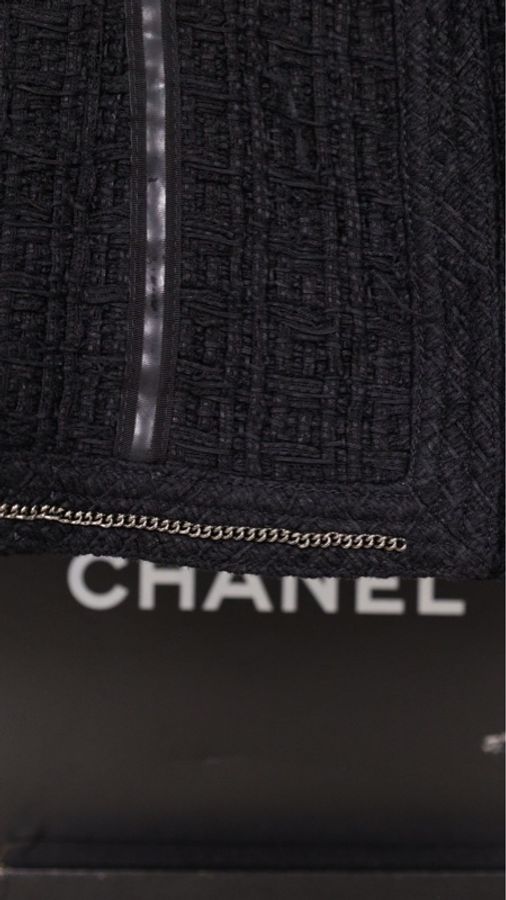 Chanel 16年首尔系列秀款黑色粗花呢两口袋上衣外套FR36 25/8-58
