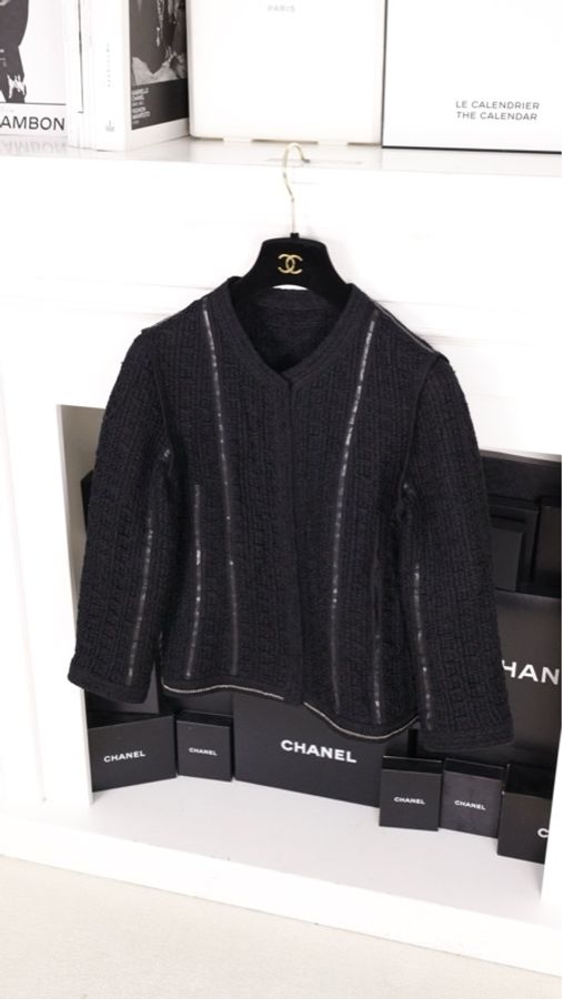 Chanel 16年首尔系列秀款黑色粗花呢两口袋上衣外套FR36 25/8-8