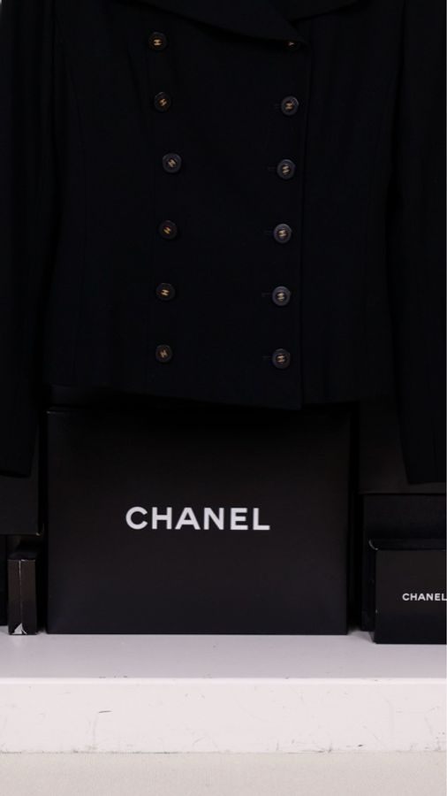 Chanel 94年黑金双排扣大翻领外套-20