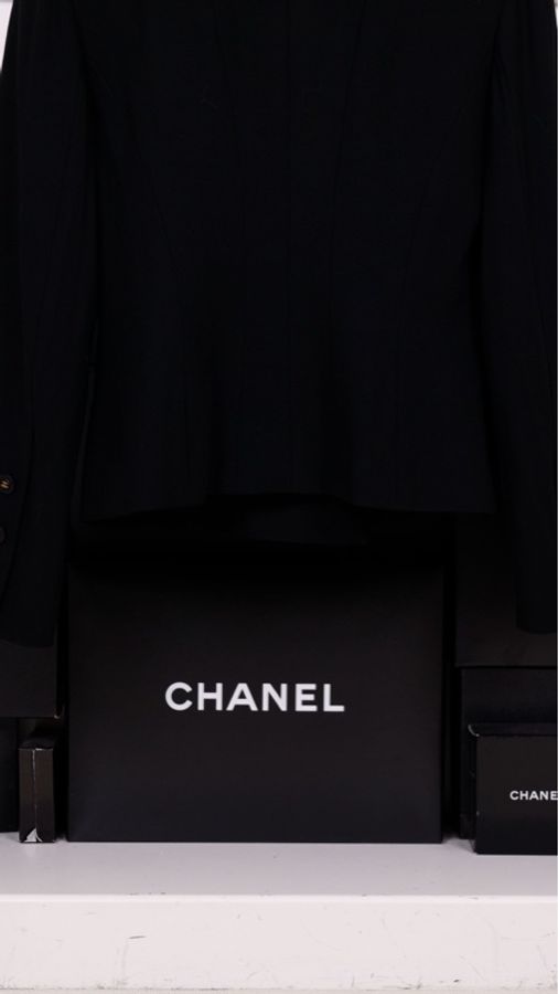 Chanel 94年黑金双排扣大翻领外套-21