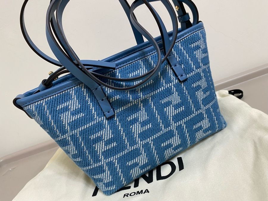 Fendi 迷你Roll藍色牛仔布手提斜背兩用包-3