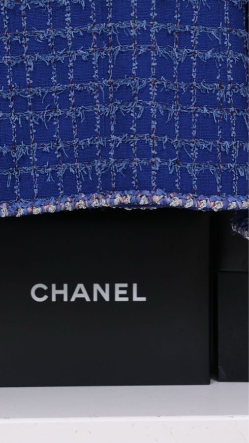Chanel23C秀款王一博同款蓝色格纹圆领四口袋外套FR40 24/8-20