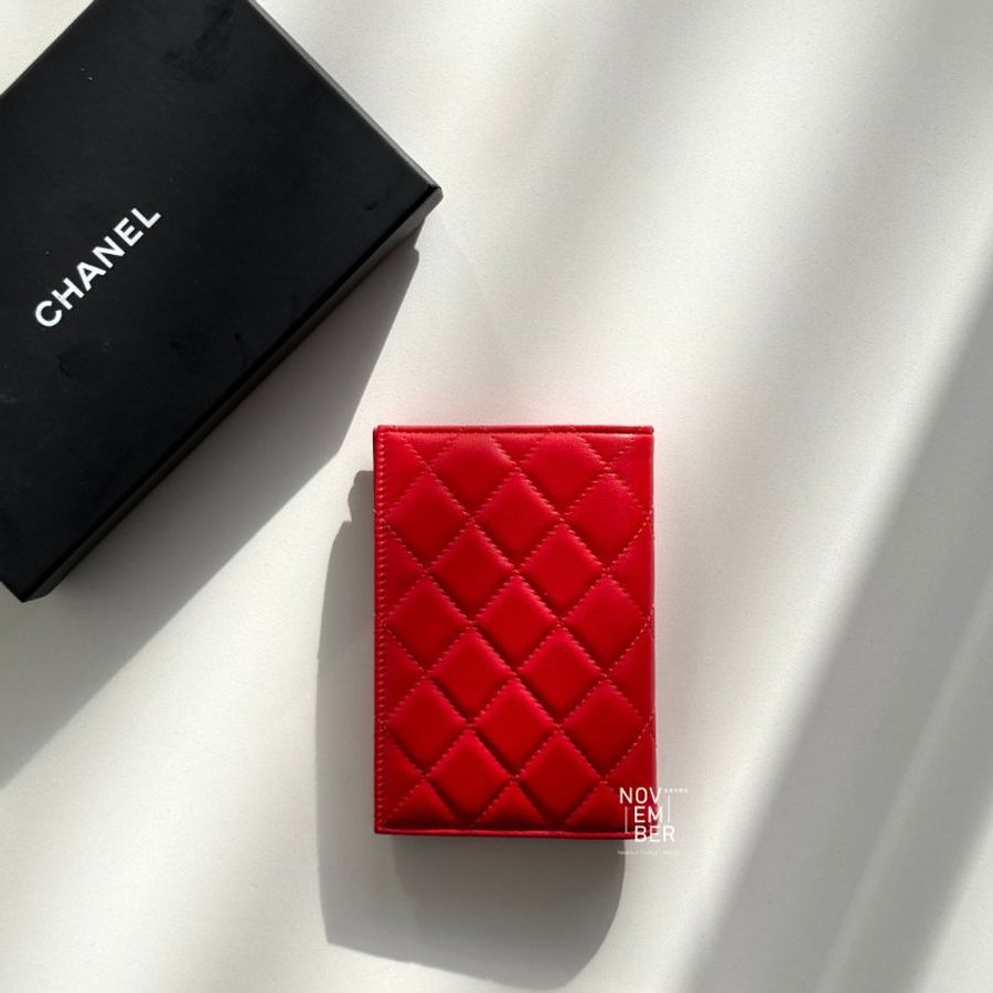 閒置新🆕 Chanel 香奈兒 雙C格紋護照夾 紅色金釦-6