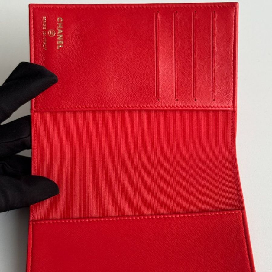 閒置新🆕 Chanel 香奈兒 雙C格紋護照夾 紅色金釦-14