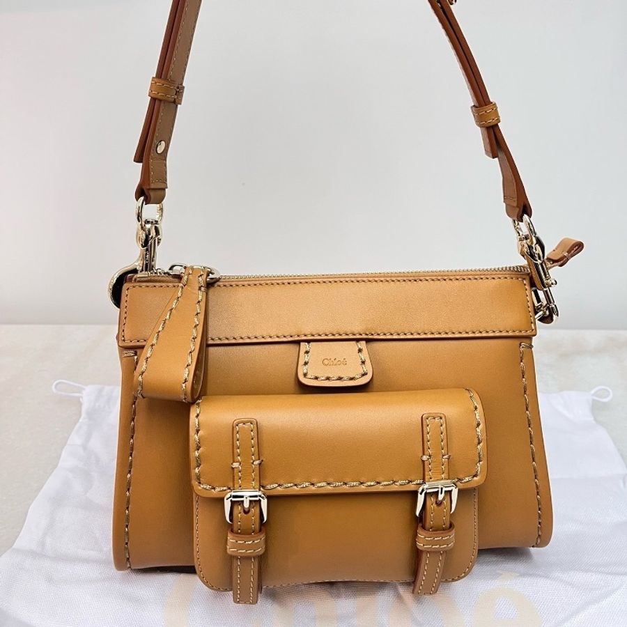 Chloe Edith C22WS443-1