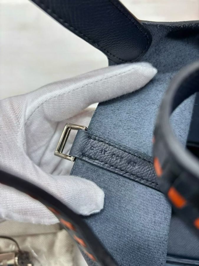 99新Hermes 愛馬仕 76靛藍菜籃子18，c刻，e皮 附件鎖具、塵袋、盒-6