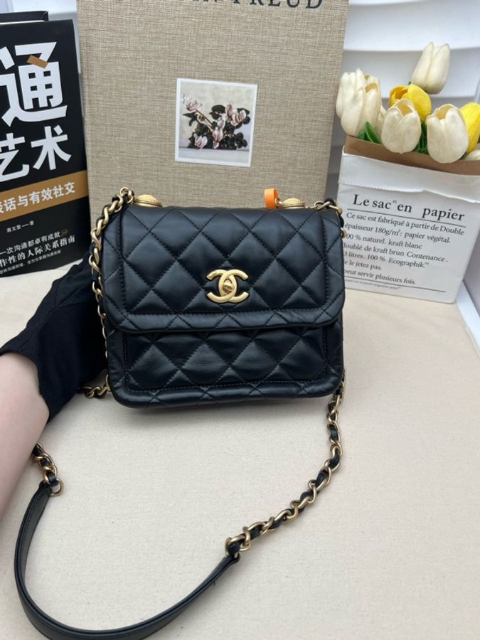 Chanel香奈兒鏈條手柄豆腐包黑金羊 斜挎包-1