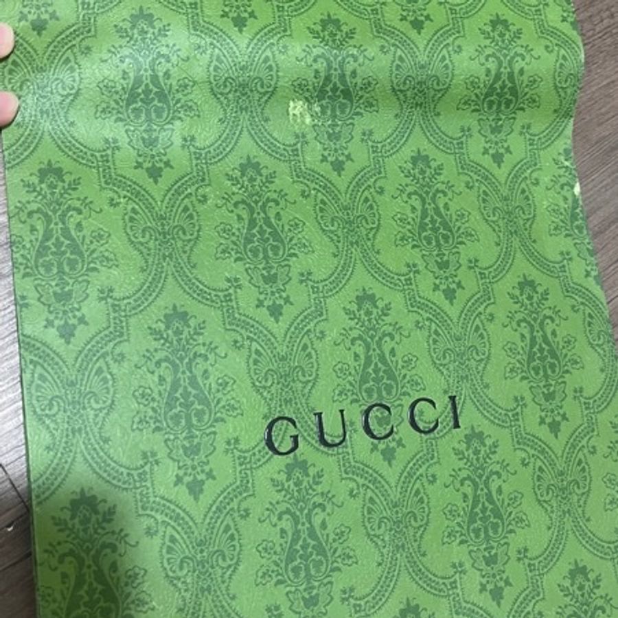 GUCCI老花圓餅側背包-6