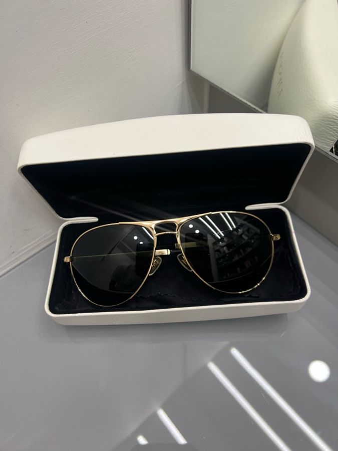 Versace 時髦飛行墨鏡 雷朋款 超好看 凹造型又防曬防太陽 🌞 拍拍照 9新 購入13800 帥美🉐男女都適用 配件:原廠外盒+鉽鏡-1