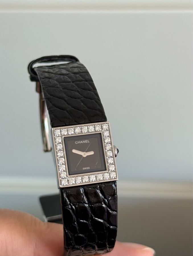 【幾千就可以get的中古大牌手錶🥰讓你手錶自由⌚️】Chanel香奈兒中古菱格紋COCO黑銀方糖 方塊 後鑲鑽手錶-4
