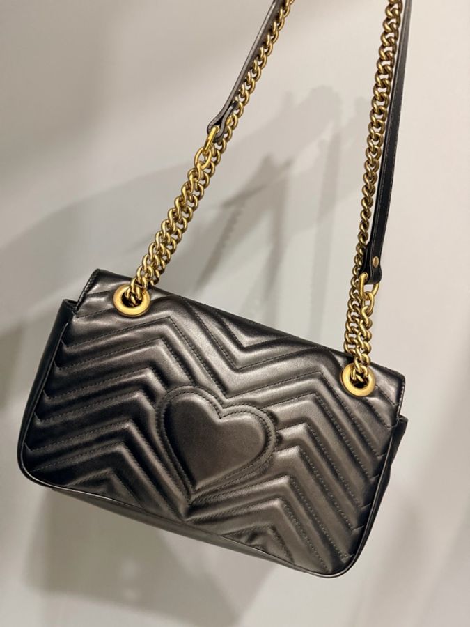 Gucci GG marmont 26cm 牛皮 掀蓋 斜背包 黑 金-1
