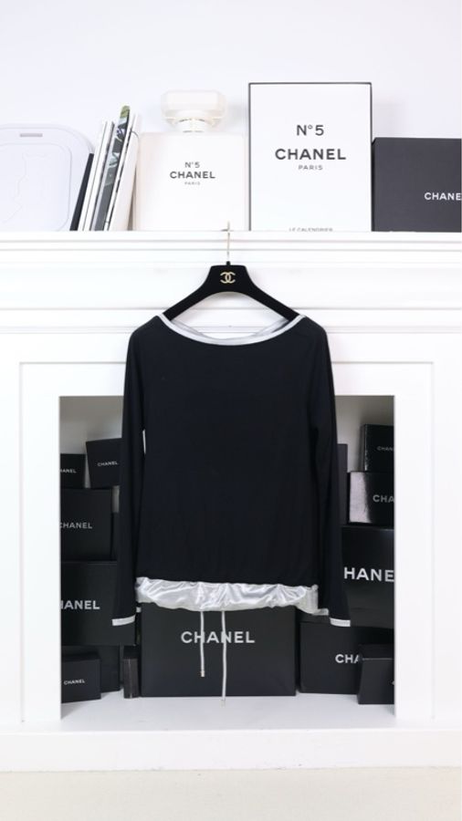 Chanel 12年银色圆领cc套头外套卫衣-6