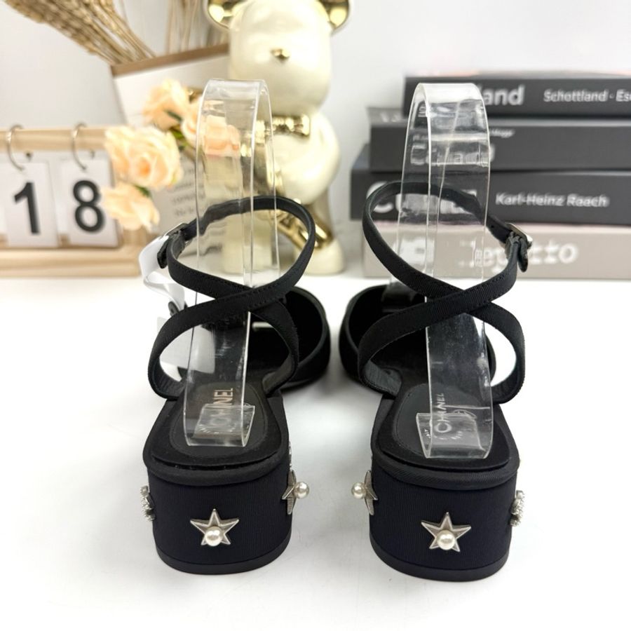 閒置新未使用 37碼 Chanel香奈兒黑色珍珠雙C高跟鞋-4