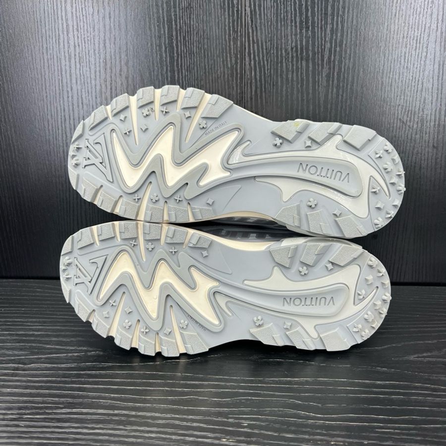 Louis Vuitton路易威登 runner tatic 灰色 40.5碼-3